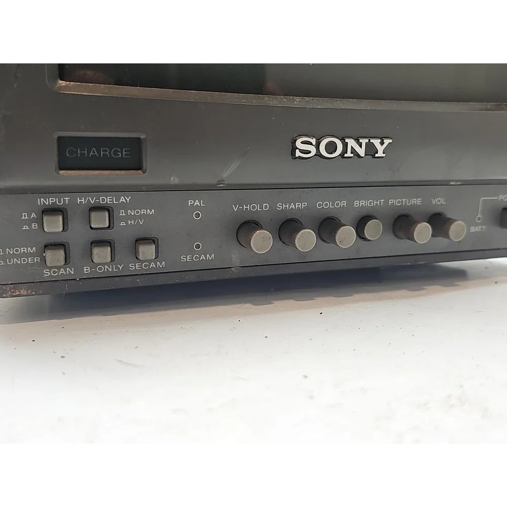 VINTAGE SONY PVM-9020ME COLOUR TRINITRON MONITOR RETRO GAMING (For Parts) #2